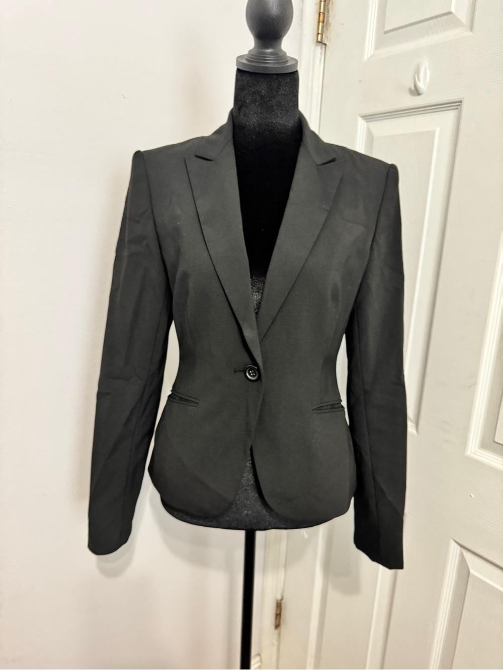 Express Black Women's Single-Button Tailored Blazer